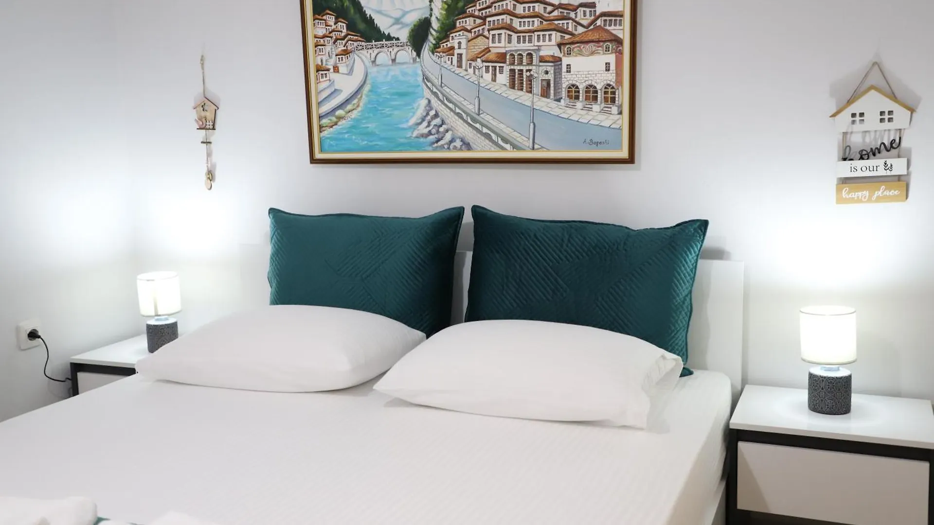 Robert Apartament Center Berat 0*,  Albanien