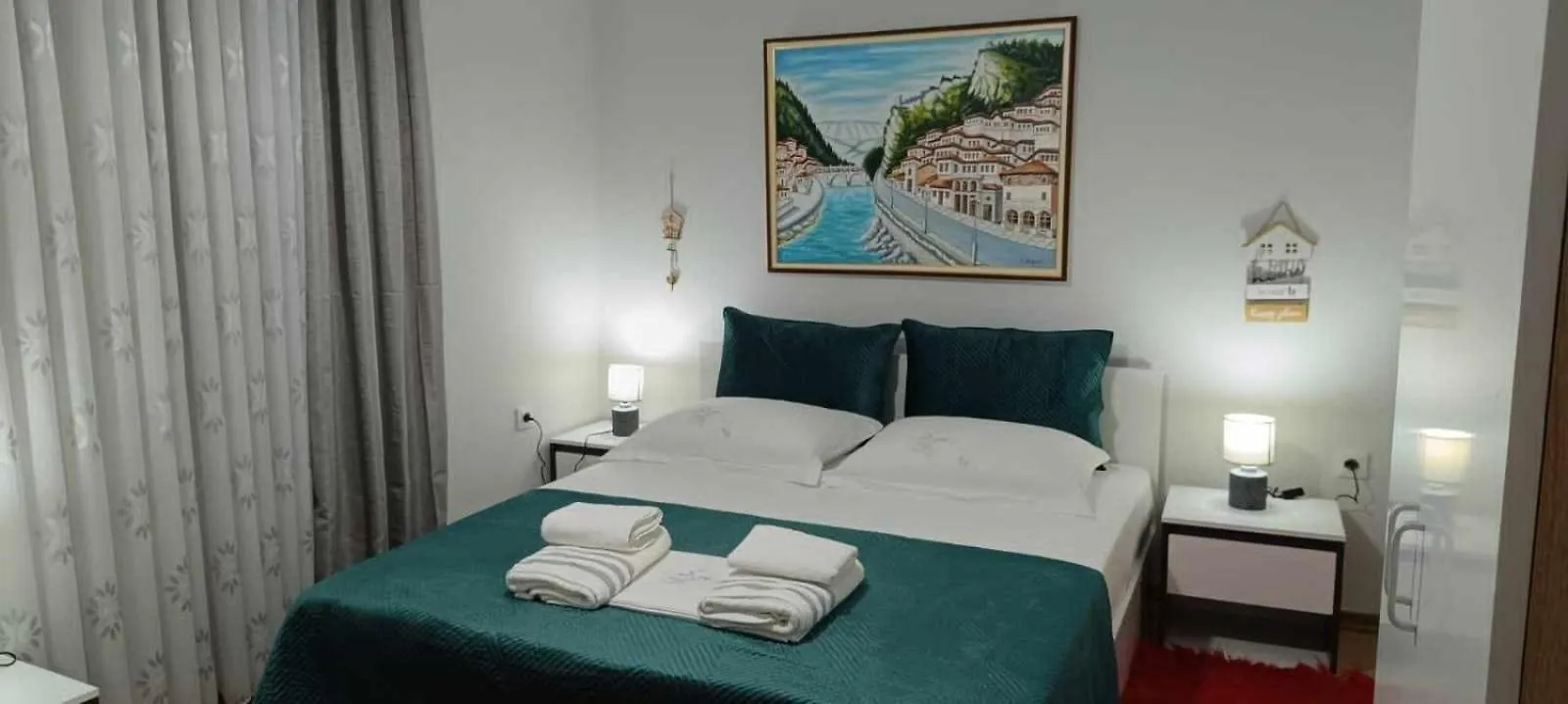 Robert Apartament Center Berat 0*,