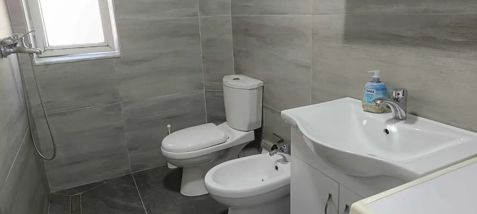 Apartment Robert Apartament Center Berat
