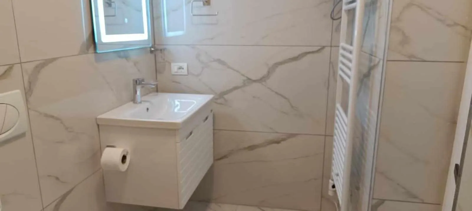 Robert Apartament Center Berat Apartment
