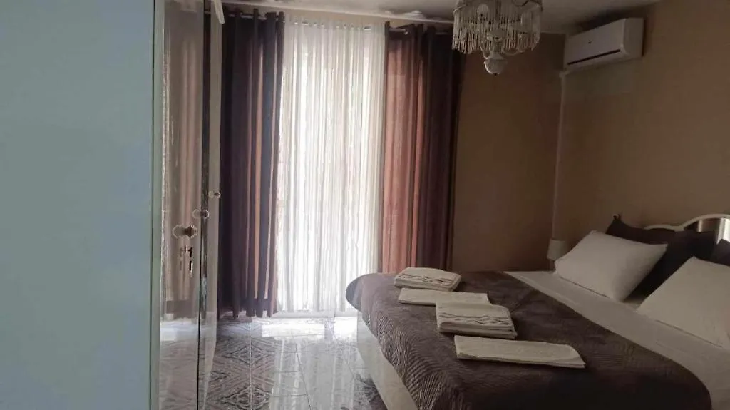 Apartment Robert Apartament Center Berat