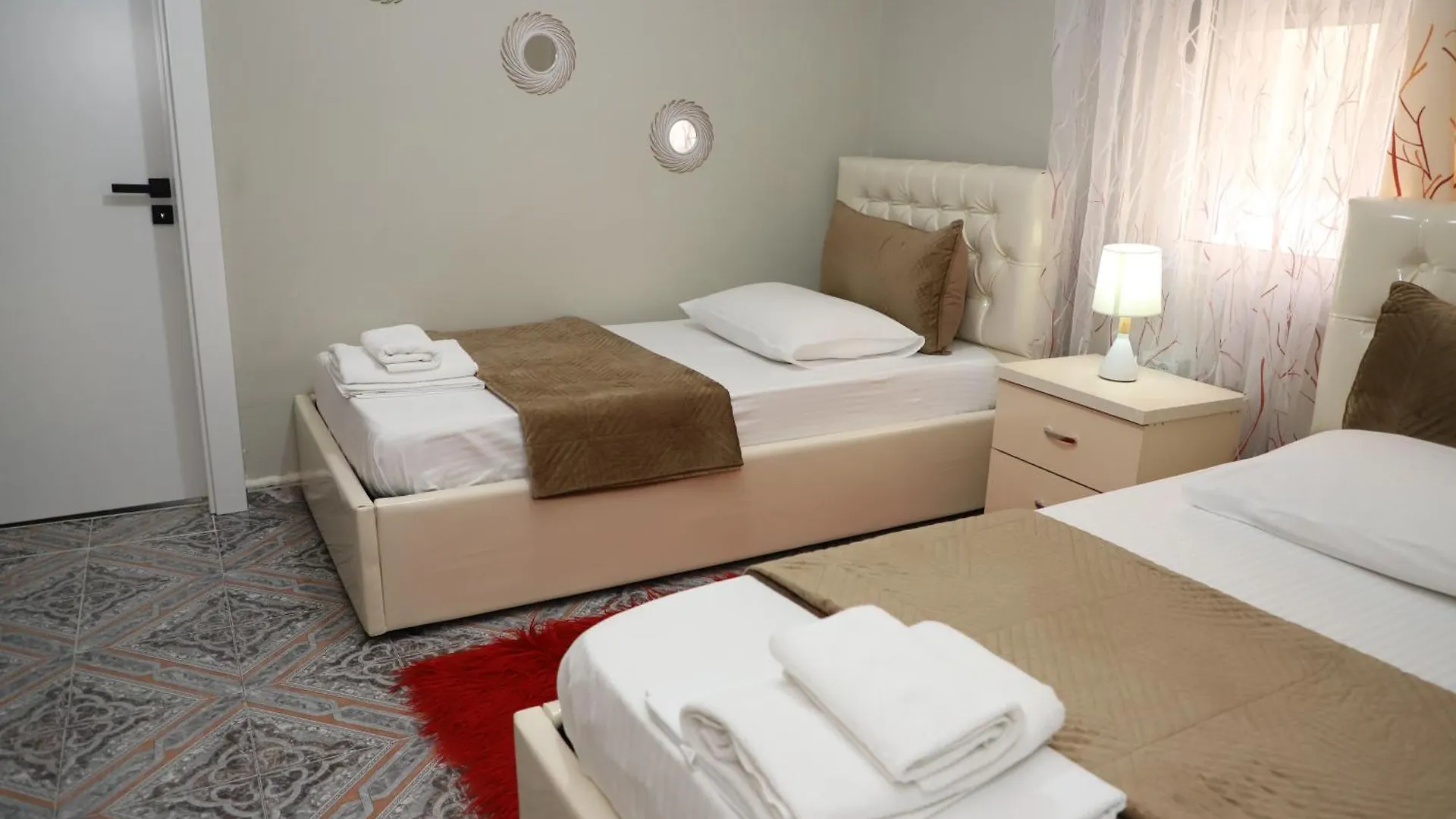 Apartment Robert Apartament Center Berat